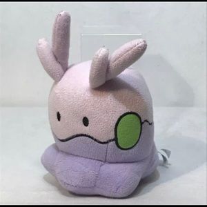 Pokemon TOMY Goomy Plush Stuffed Animal Snail 5" Tall